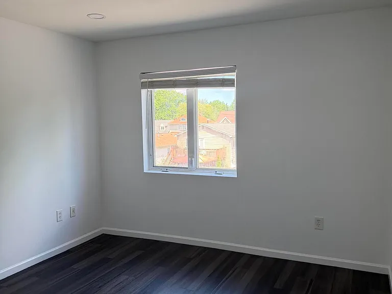 3733 Richmond Ave #2R — Photo 7