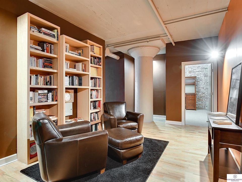 1024 Dodge St, Omaha, NE 68102 Zillow