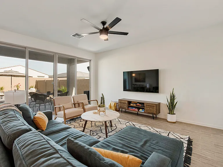 7670 W Saddlehorn Rd — Photo 1