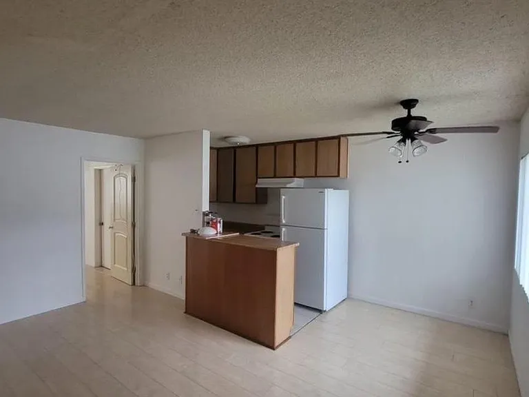 7011 Vassar Ave #8 — Photo 1