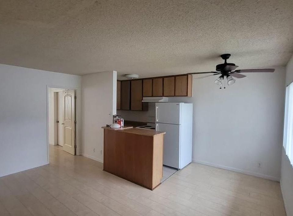 1st image of 7011 Vassar Ave #8