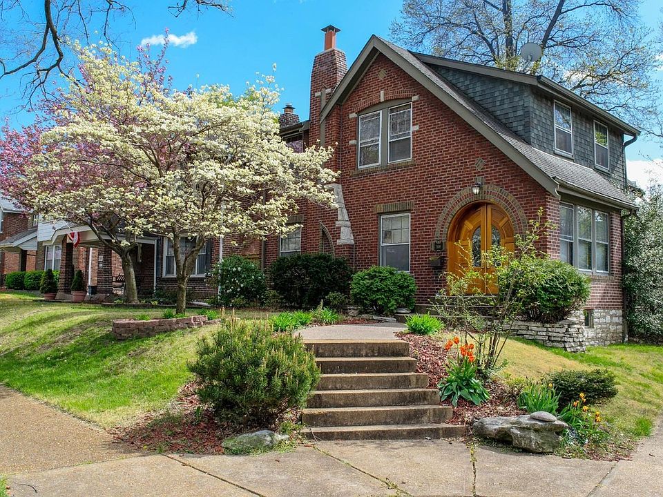 1st image of 3698 Bellerive Blvd
