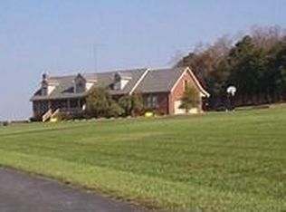 990 Legrande Hwy, Horse Cave, KY 42749