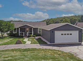 381 N Ridge Heights Dr, Howard, OH 43028