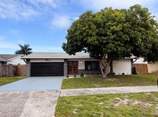 1462 SW 25th Ave, Deerfield Beach, FL 33442