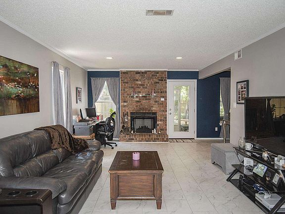 4th image of 4602 Lennox Pl