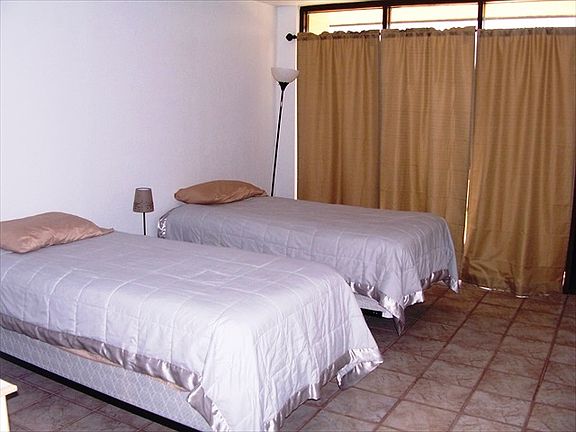 3rd image of 110 E Pompano St #510