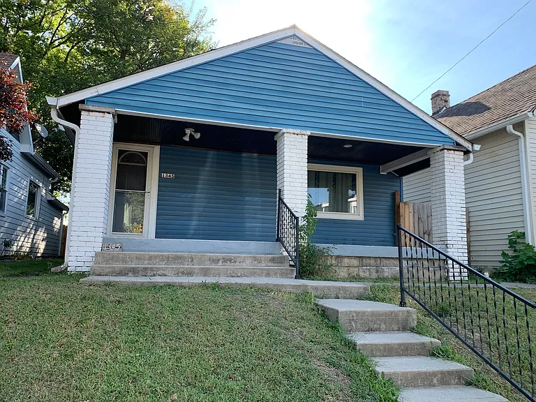 1345 Linden St — Photo 18