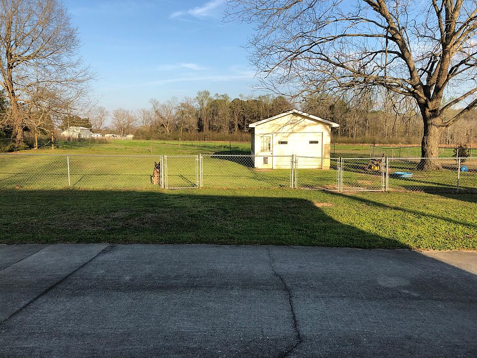 2nd image of 173 Snell Dr