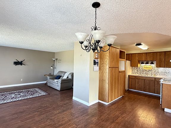 5th image of 1225 B St
