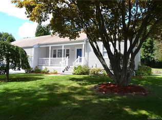 218 Wheeler Park Ave, Fairfield, CT 06825