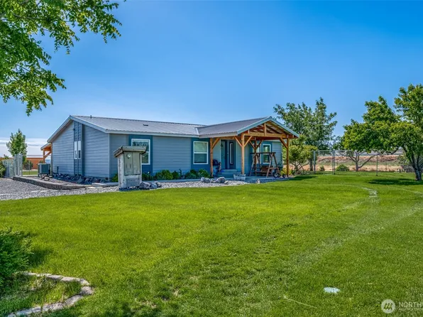 4035 Rd Q SW, Quincy, WA 98848