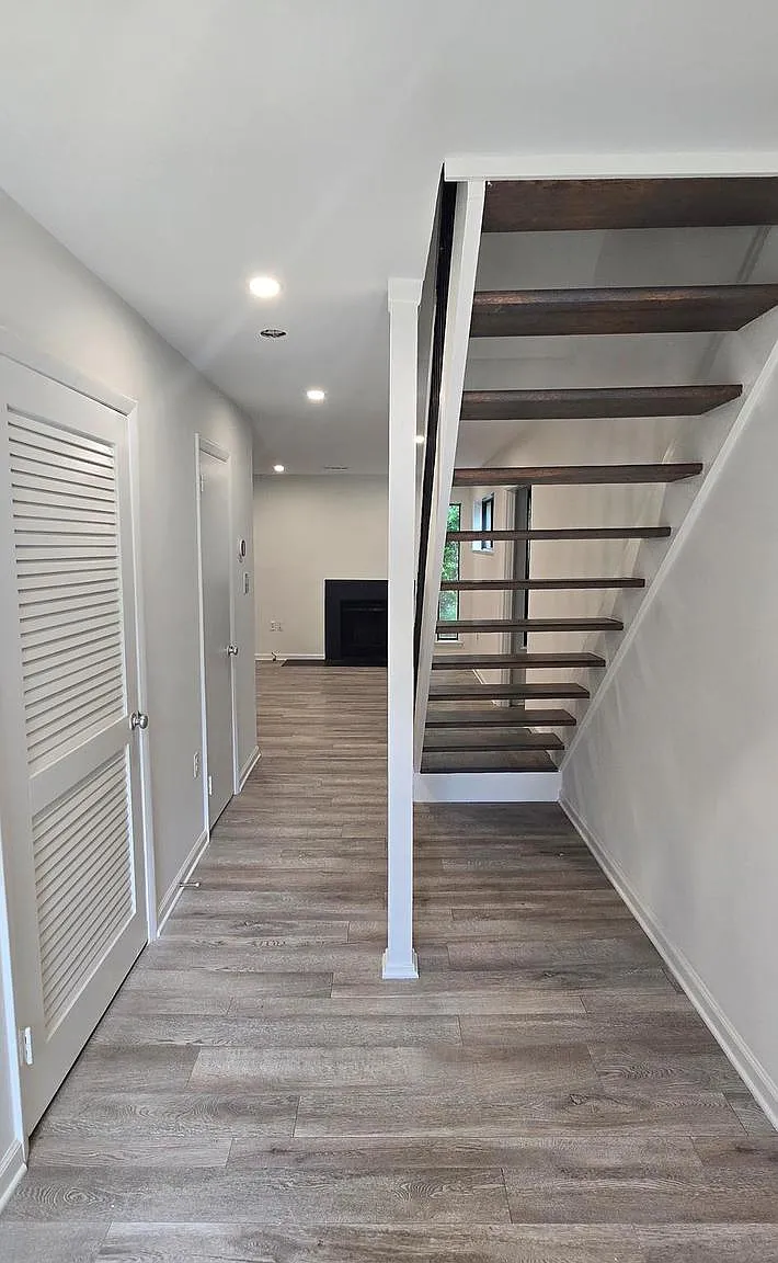 3 bed, 2.5 bath, 1969 sqft, $3,200 — Photo 4