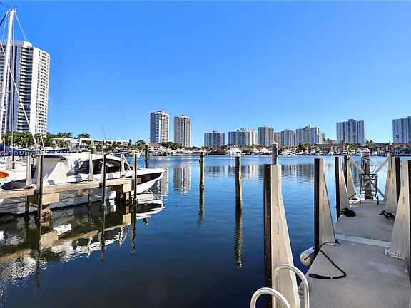 4th image of 3640 Yacht Club Dr APT 1603