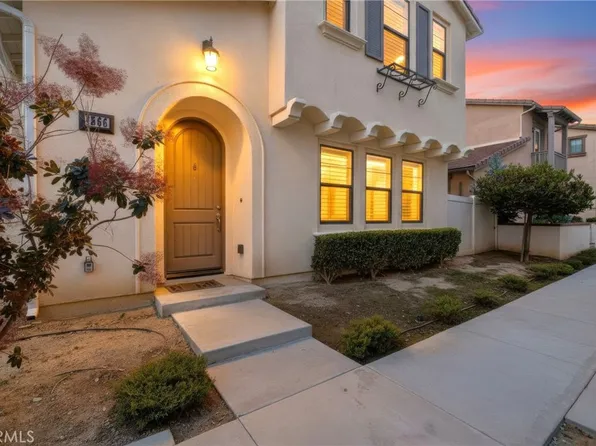 1866 Harvest Cir, Tustin, CA 92780