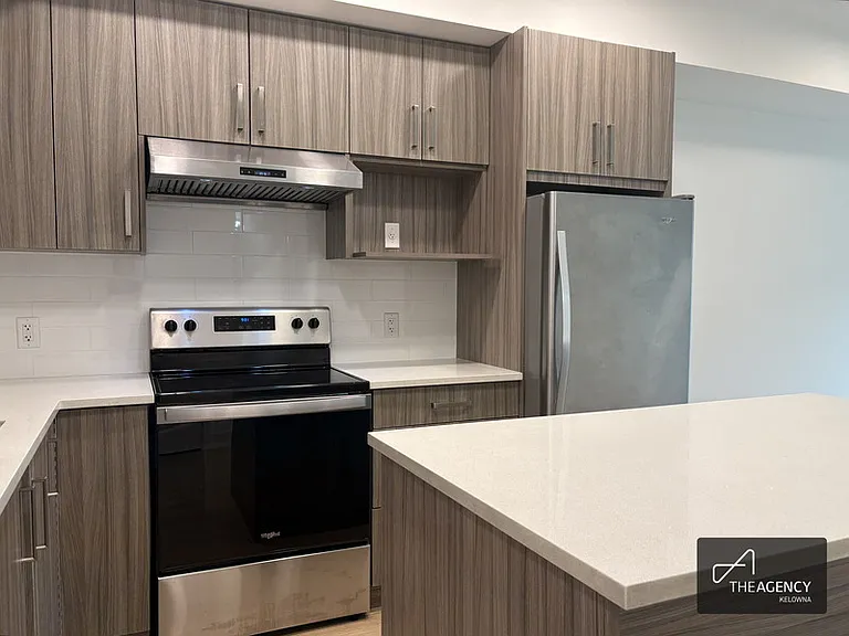 1036 Coronation Ave #104 — Photo 12