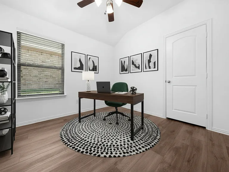 113 Brookline Dr — Photo 3