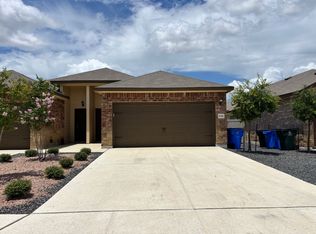 1130 Burek Xing, Seguin, TX 78155