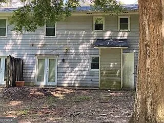 2 bed, 1.5 bath, 1120 sqft, $1,395 — Photo 2