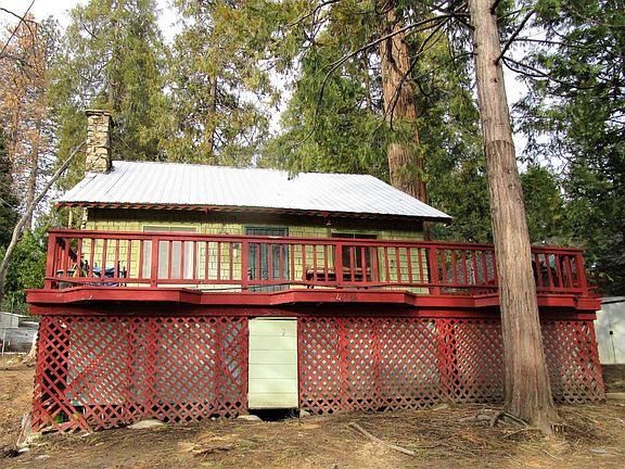 2nd image of 41666 Meadow Ln