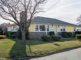 106 Kearney St, Cranston, RI 02920