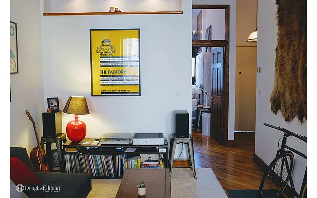 Rented by Douglas Elliman | media 18