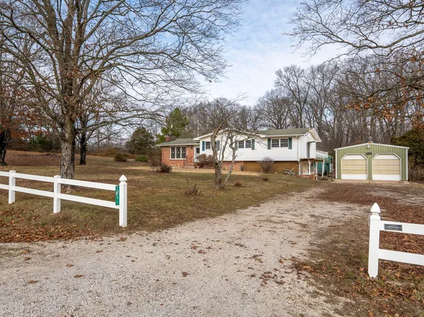 2391 Dodge Hollow Road, Crane, MO 65633