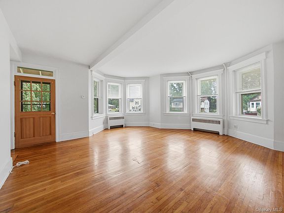 2nd image of 9 Cottage Ave APT 1