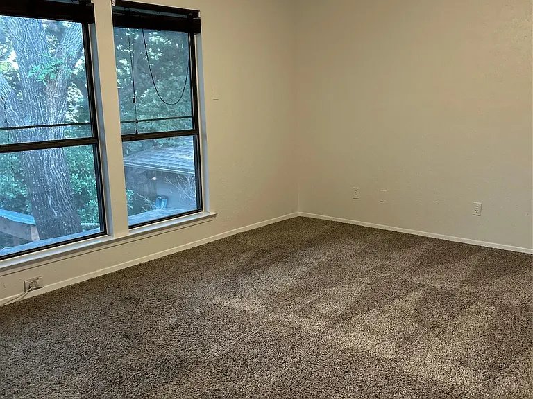 9 Oak Cir — Photo 15