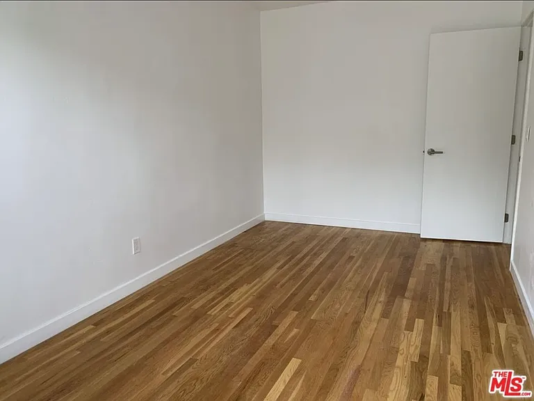 1233 N Cordova St #D — Photo 9