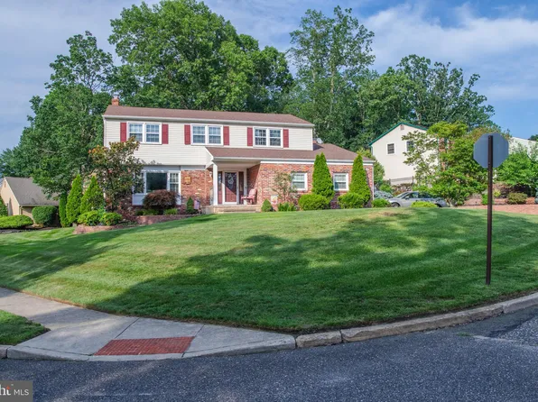12 Palmer Ct, Sewell, NJ 08080