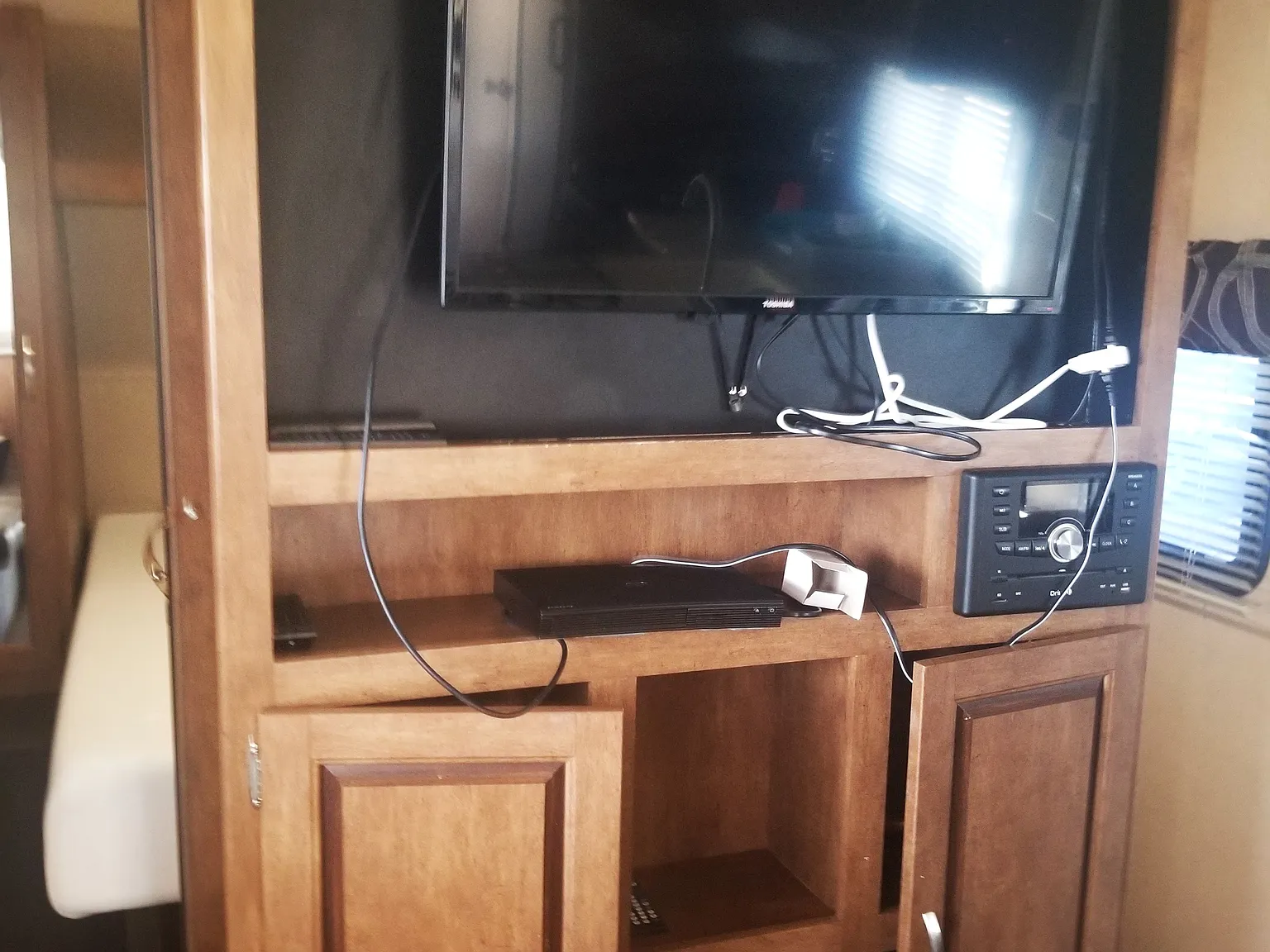 2 bed, 500 sqft, $1,150 — Photo 2