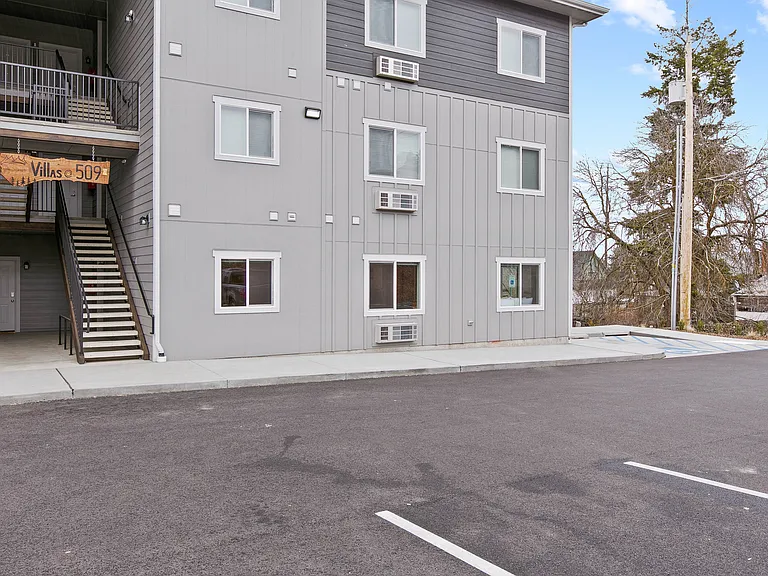 509 S Scott St #103 — Photo 32