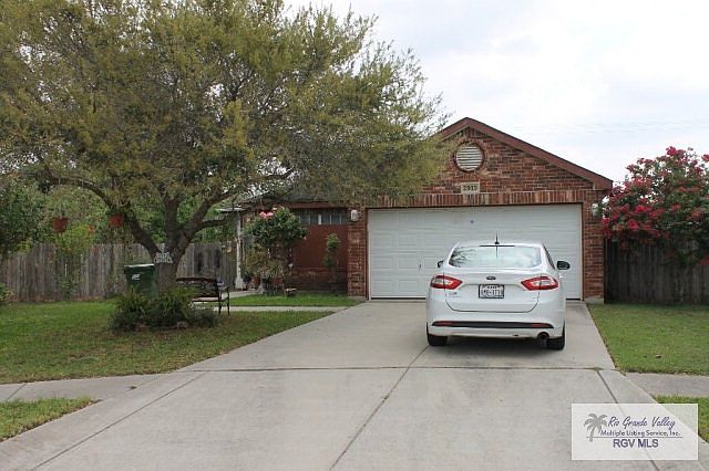 2nd image of 2919 Armadillo Cir