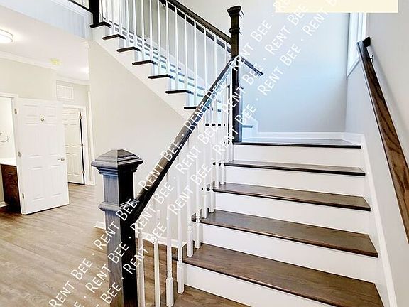 5th image of 462 Everidge Rd