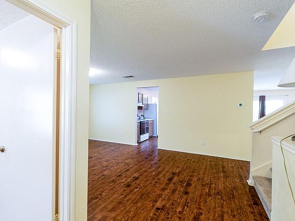 4th image of 1225 Minerva St