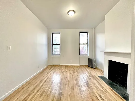 Rented by Parlor Real Estate Corp | media 1