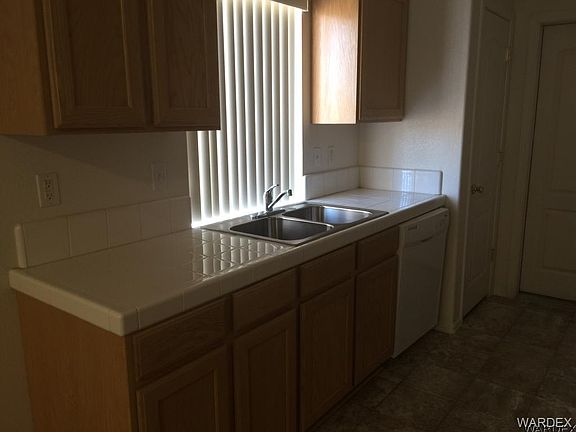 5th image of 4923 S Via Colinas Dr