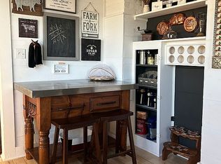 3431 Falls Rd, Burlington, TX 76519