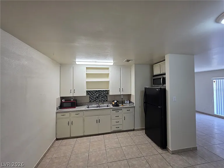 910 Magnolia Ave — Photo 33