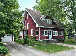 43 Lincoln Street, Dover-Foxcroft, ME 04426