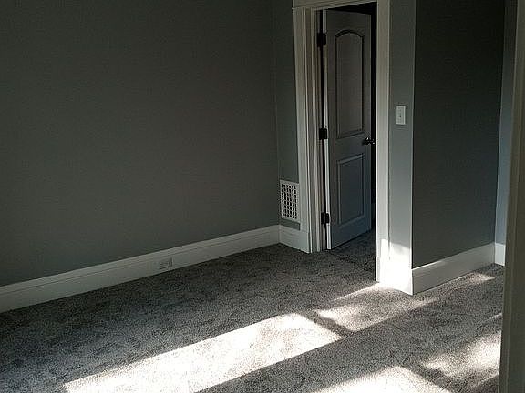 4th image of 1020 S Washington Ave