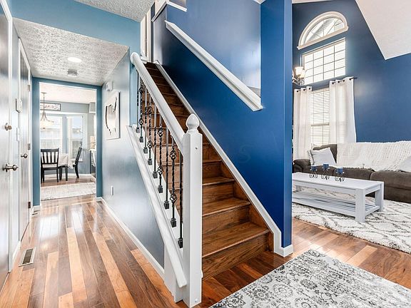 2nd image of 5951 Epernay Way