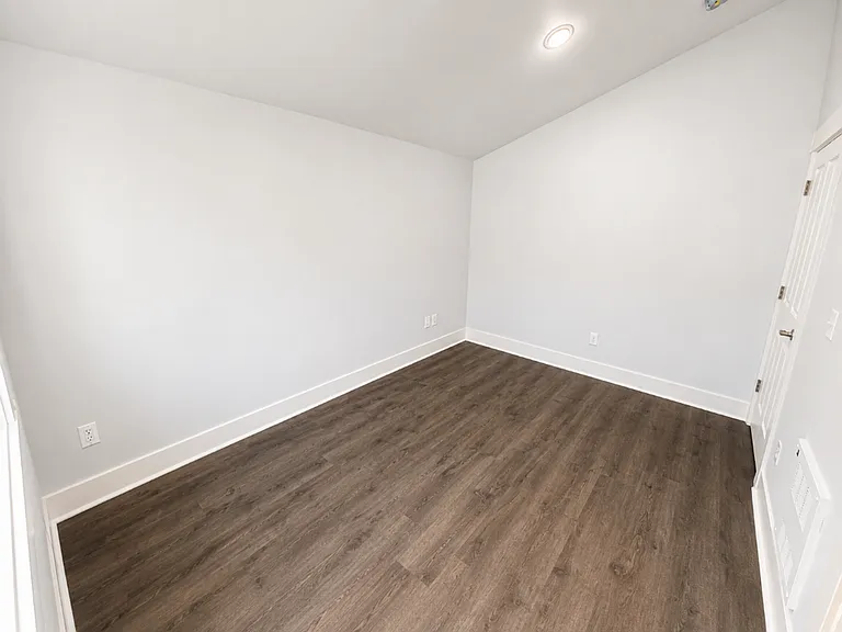 9215 Roosevelt Way NE #C — Photo 16