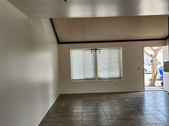 4th image of 1980 Galvez Ct