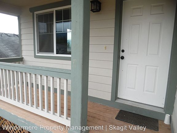 2nd image of 1511 Portobello Ave