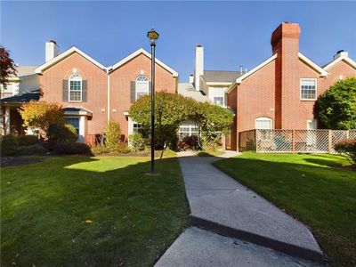 626 Smithfield Rd APT 909, North Providence, RI, 02904