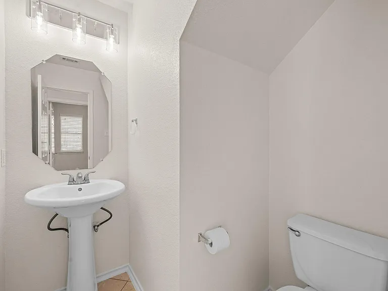 3410 Flowstone Ln — Photo 14