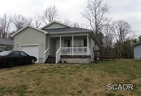 2nd image of 17 Surrey Ln