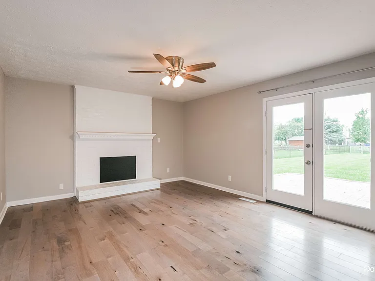 7776 Oakshot Ln — Photo 4